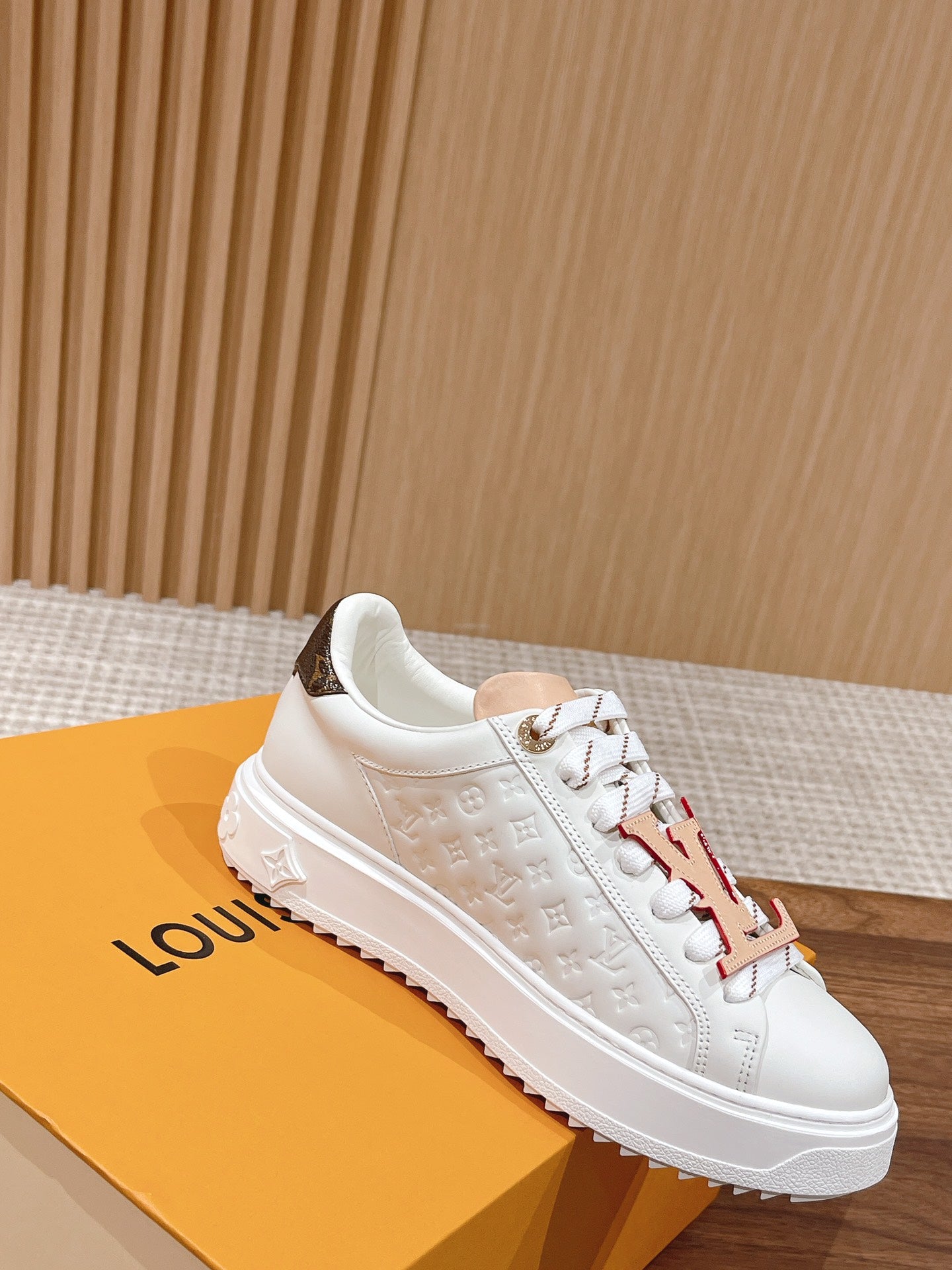 路L家-2023春夏monogram皮革logo掛飾