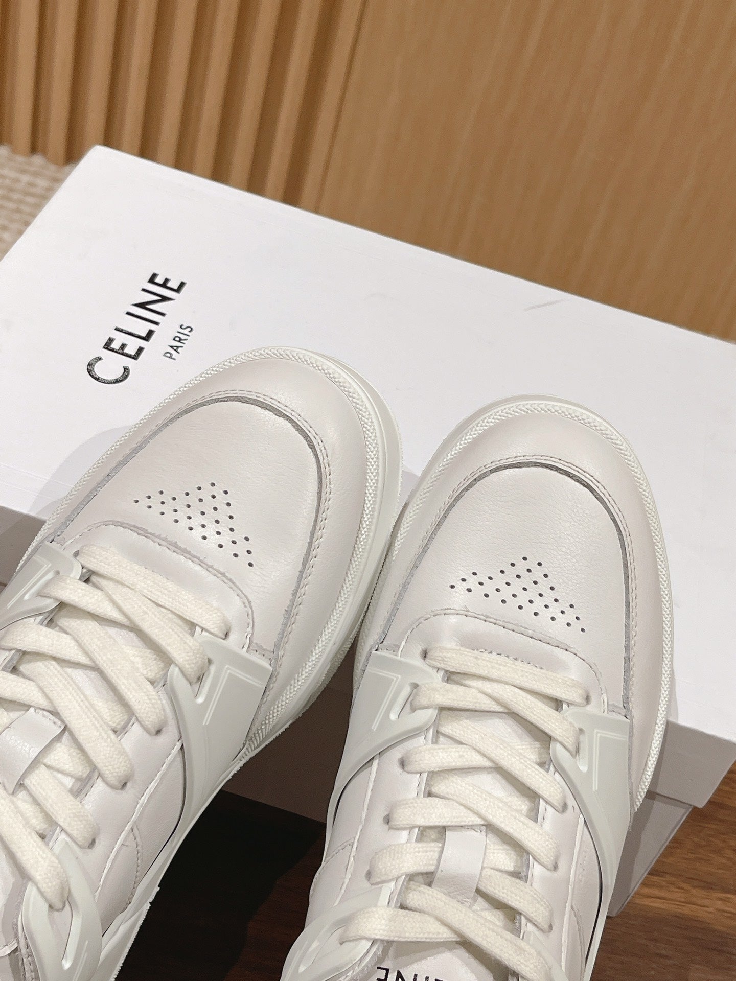 賽C家-情侶款低筒休閒鞋 白色