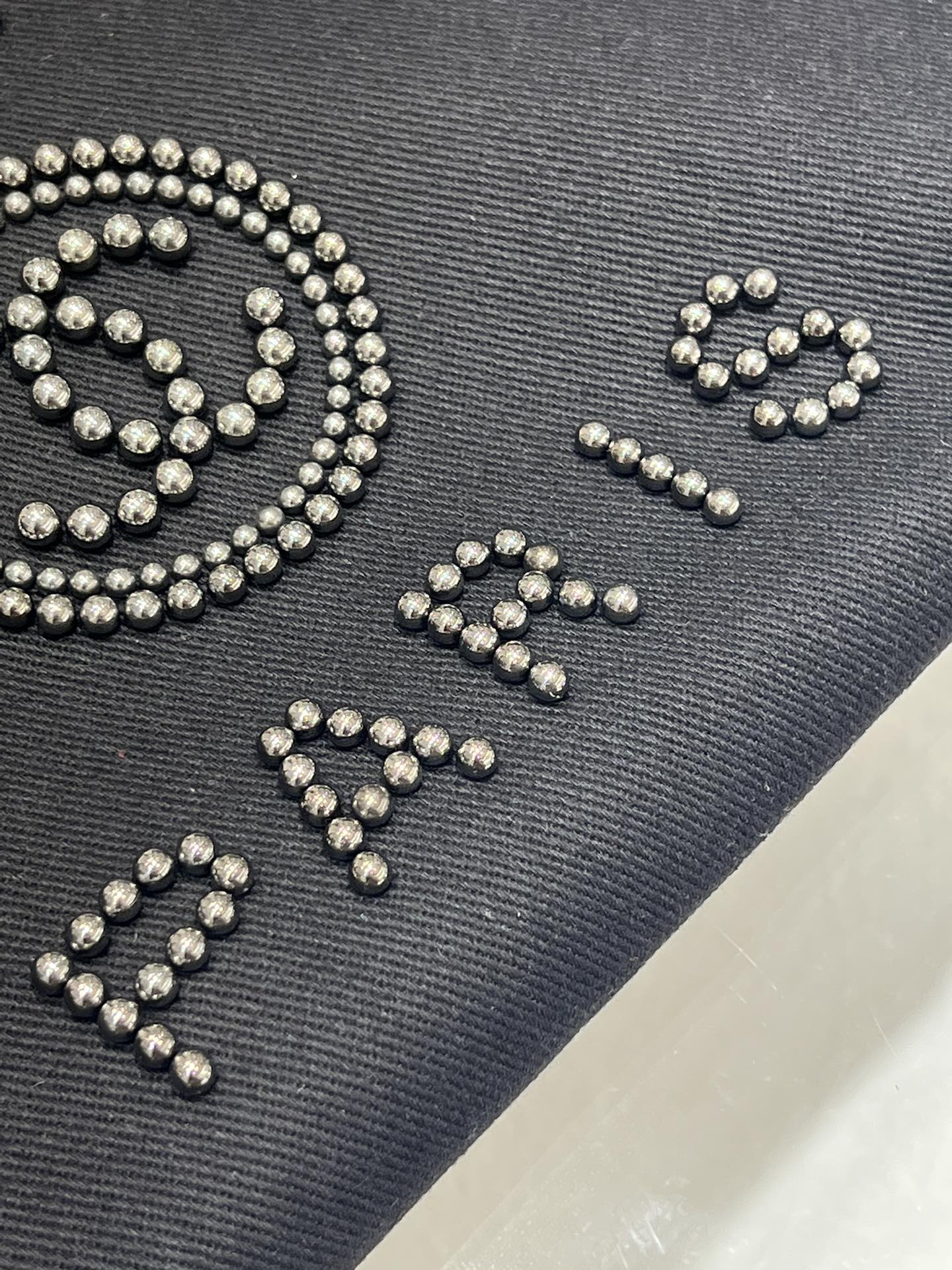 小香家-珍珠刺繡沙灘包黑色