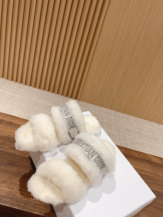 迪D家-絨毛雙帶平底拖鞋 灰刺繡