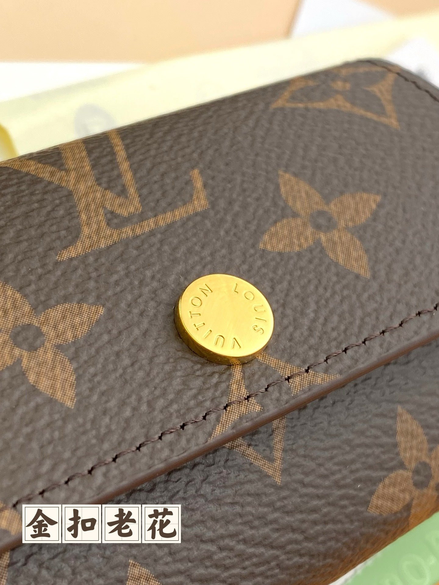 路L家-M60701 鑰匙包-金扣老花