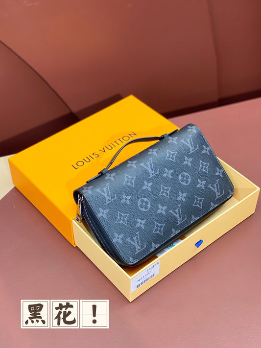 路L家-M61698 ZIPPY大號錢夾包-黑色老花
