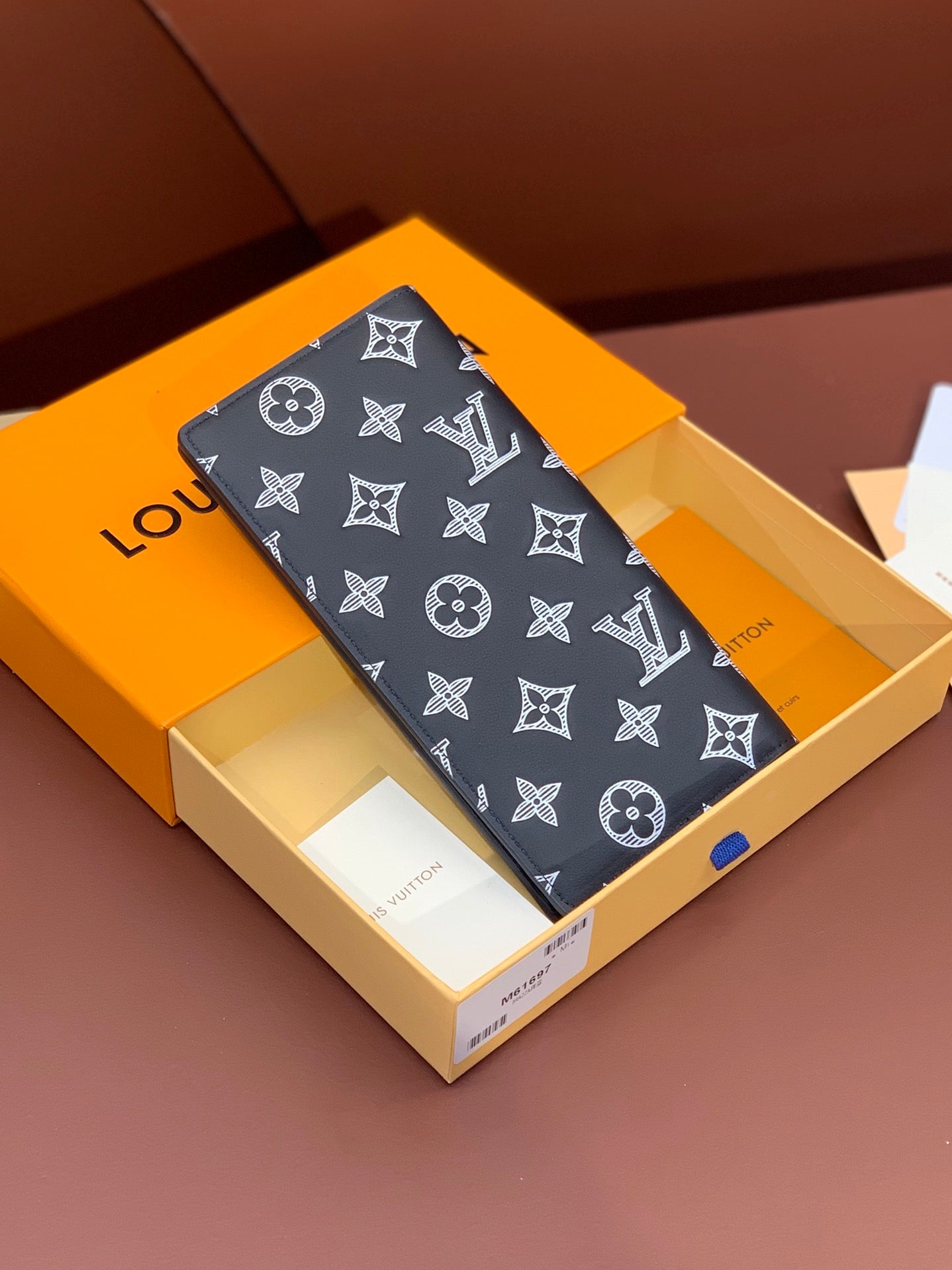 路L家-M61697 升級版Brazza錢夾包-雅藍色