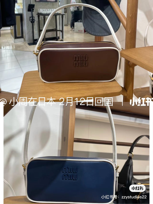 穆M家-5NE024 小牛皮麻將包 藍色