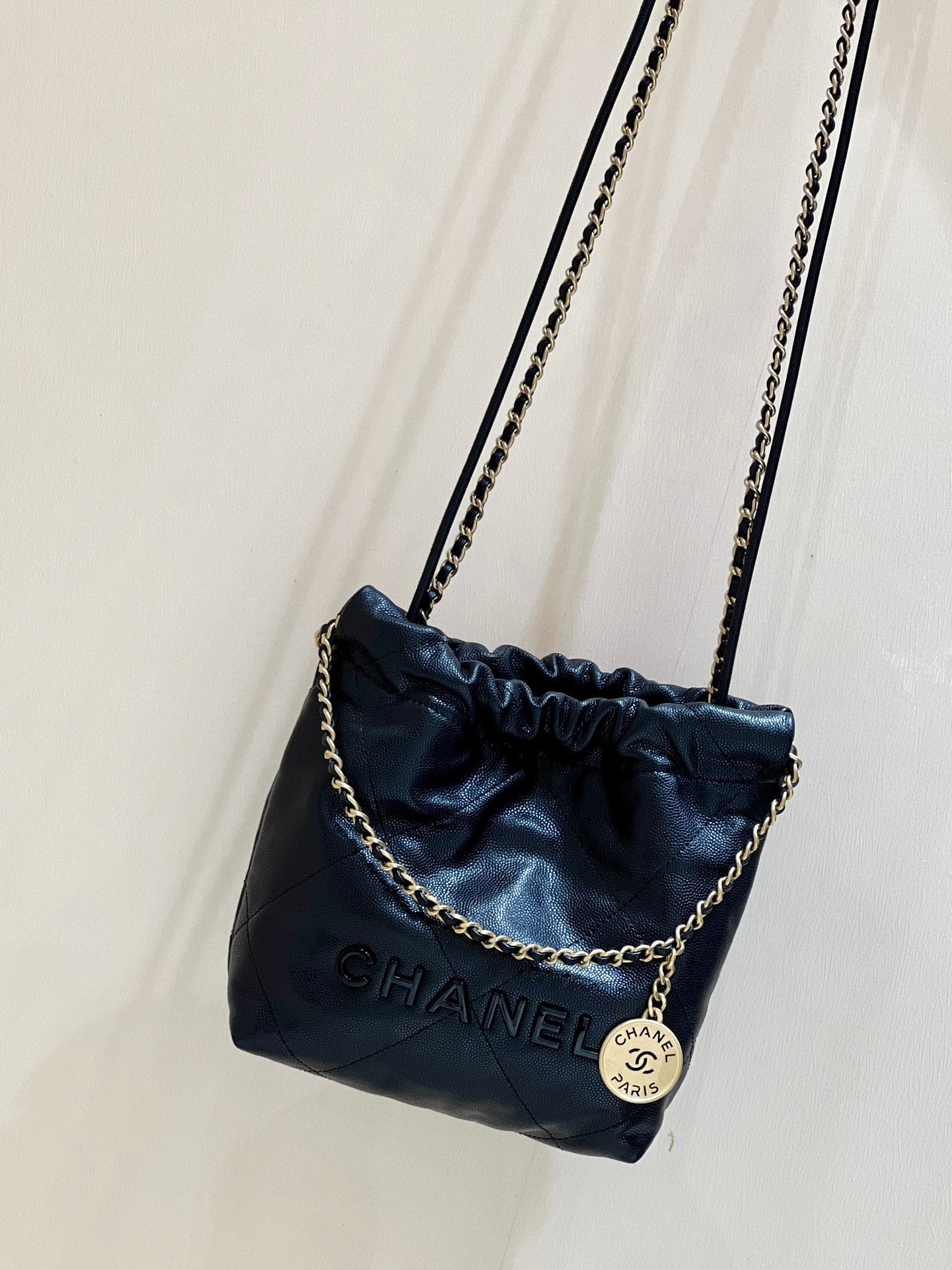 小香家-Chanel 22號手袋 魚子醬皮黑金色 小號