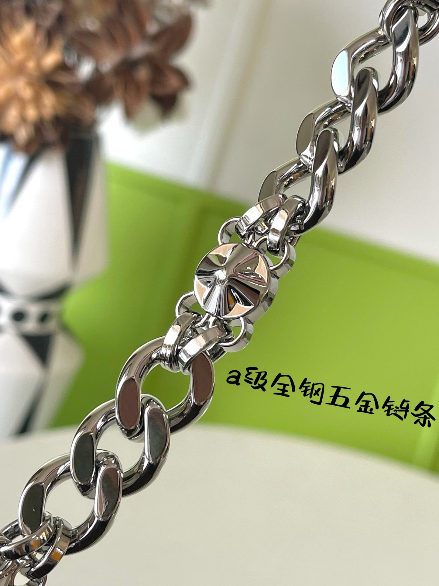 路L家-M12243 𝐒𝐏𝐄𝐄𝐃𝐘 𝐒𝐎𝐅𝐓 𝟑𝟎 𝐃𝐀𝐑𝐊 動態晶片黑手袋 棕色