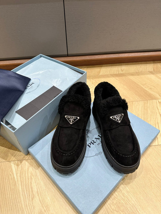 普P家-麂皮羊毛樂福鞋 黑色