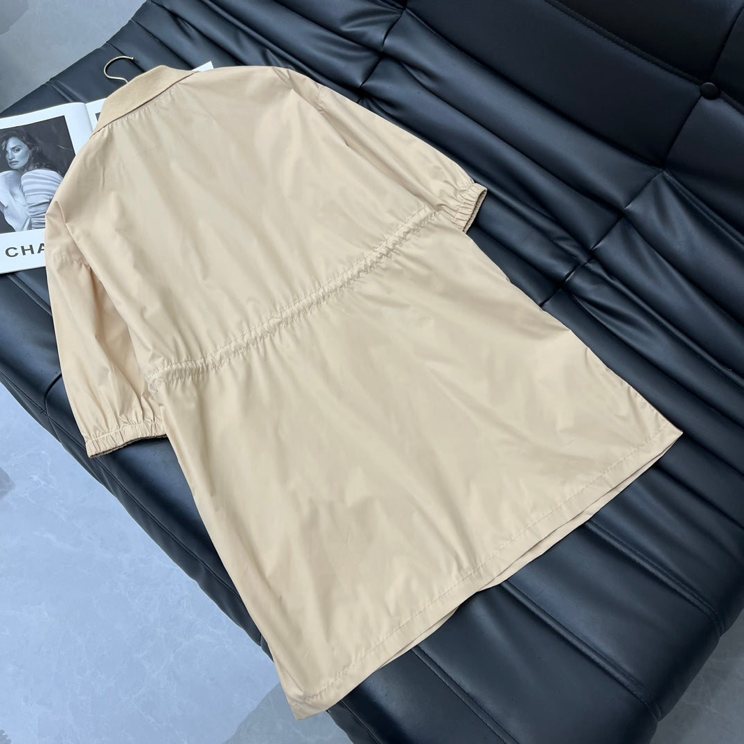 穆M家-2404 24新品上架薄款尼龍拉鍊連身裙 卡其色