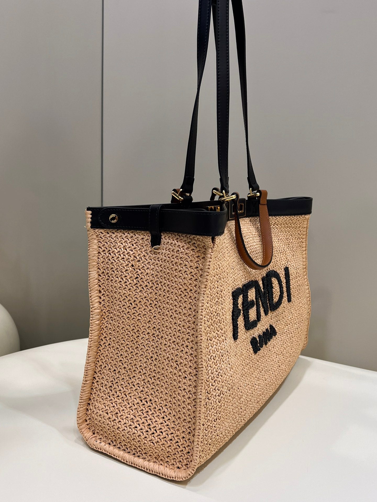 芬F家-Peekaboo X-Tote 編織手提袋