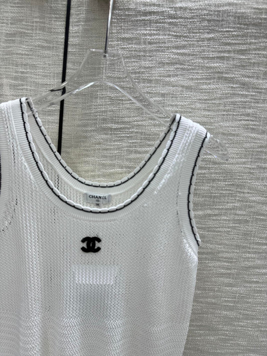 小香家-2403 鏤空針織背心 白色
