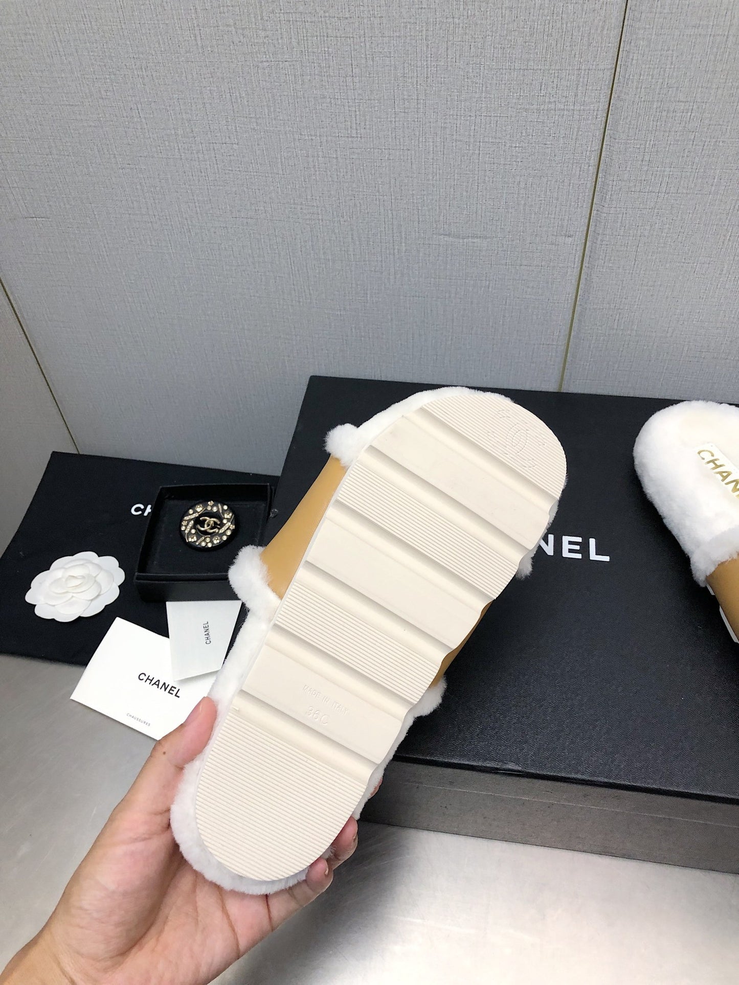 小香家-2023秋冬新款 羊毛格紋拖鞋 皮革咖啡色