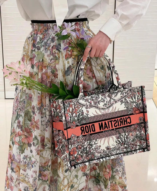 迪D家-2024春夏系列 Book Tote 太陽刺繡 白粉色 中號