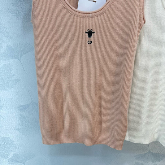 迪D家-2403 24春夏繡花小蜜蜂時尚百搭背心