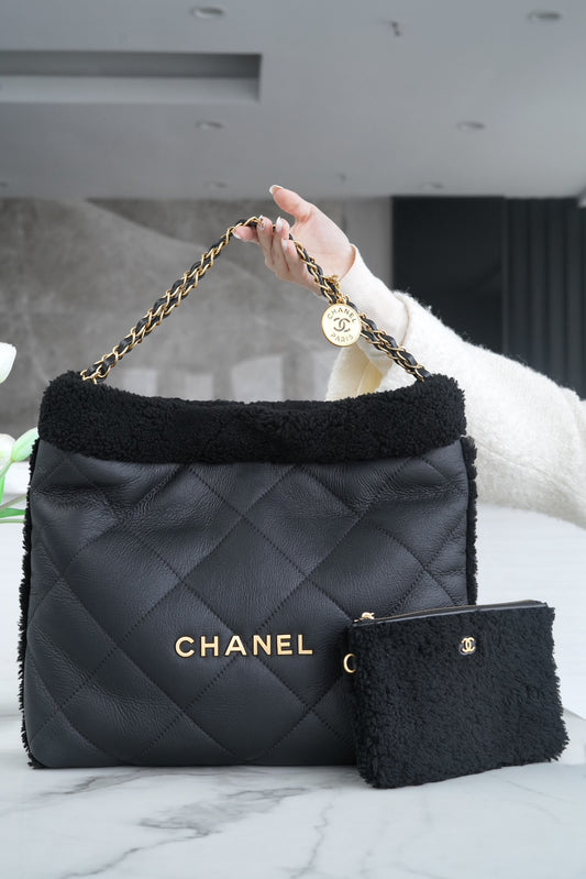 小香家-Chanel 22號手袋 羊羔毛款 黑色