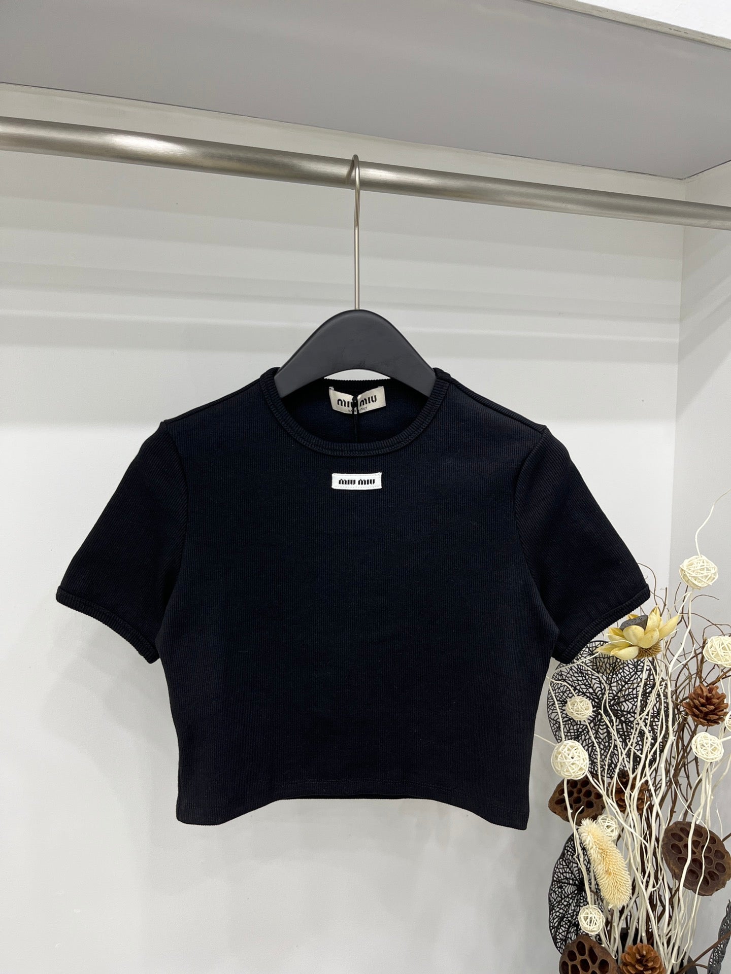穆Ｍ家-2404 撞色短袖TEE 黑色