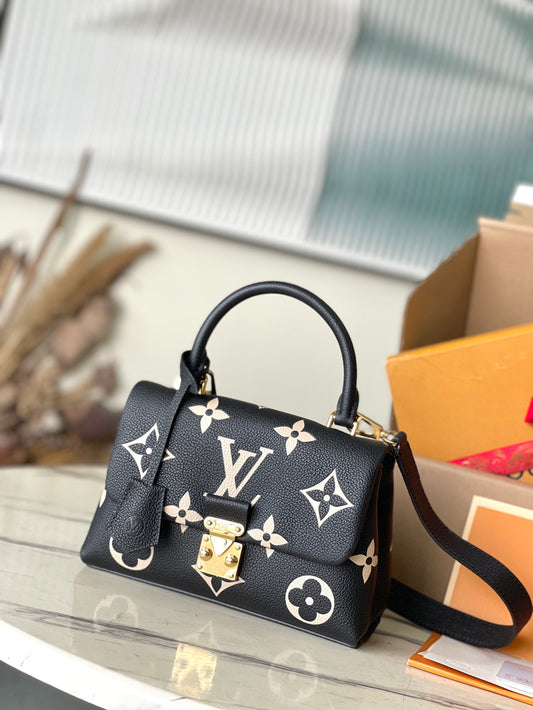 M45978 路L家-Madeleine BB 手提斜跨包 黑色印花