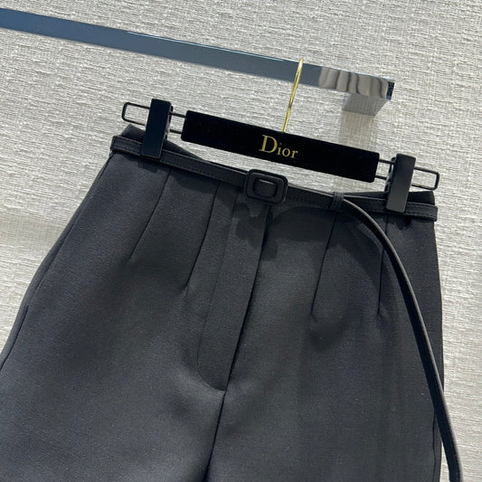 迪D家-2403 24早春新品經典百搭高腰小短褲 黑色