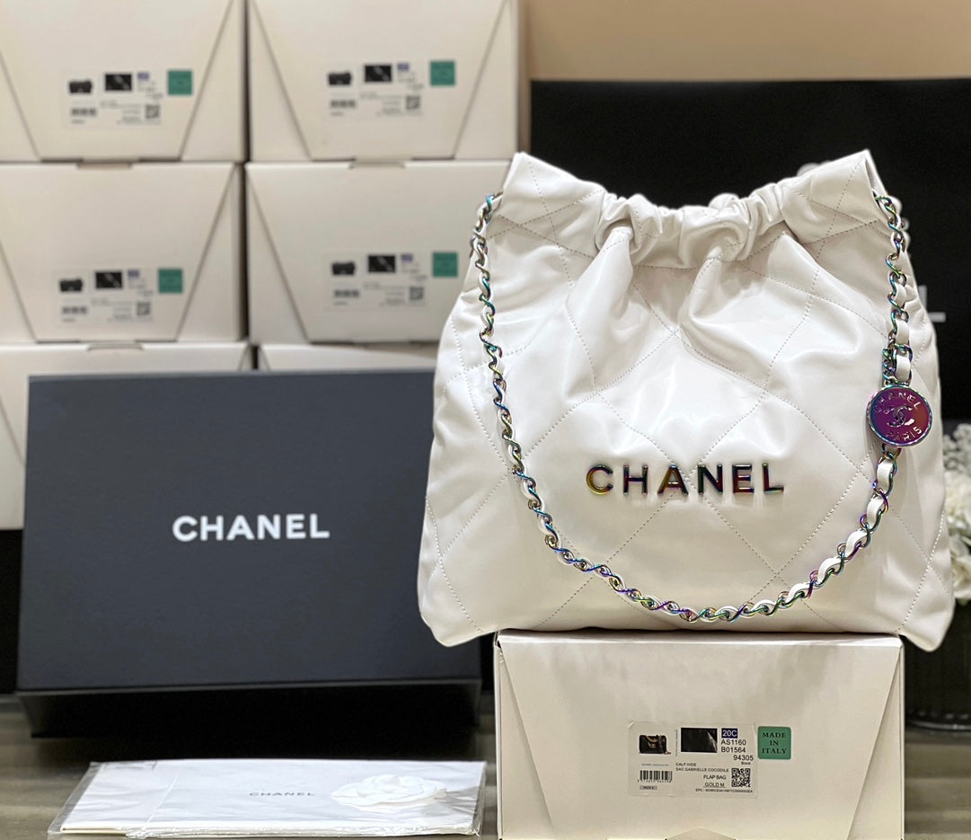 小香風-早春新款Chanel 22號手袋 白色小號