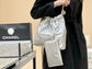 小香家-2023春夏新款 22BAG 小號 銀色 上身圖