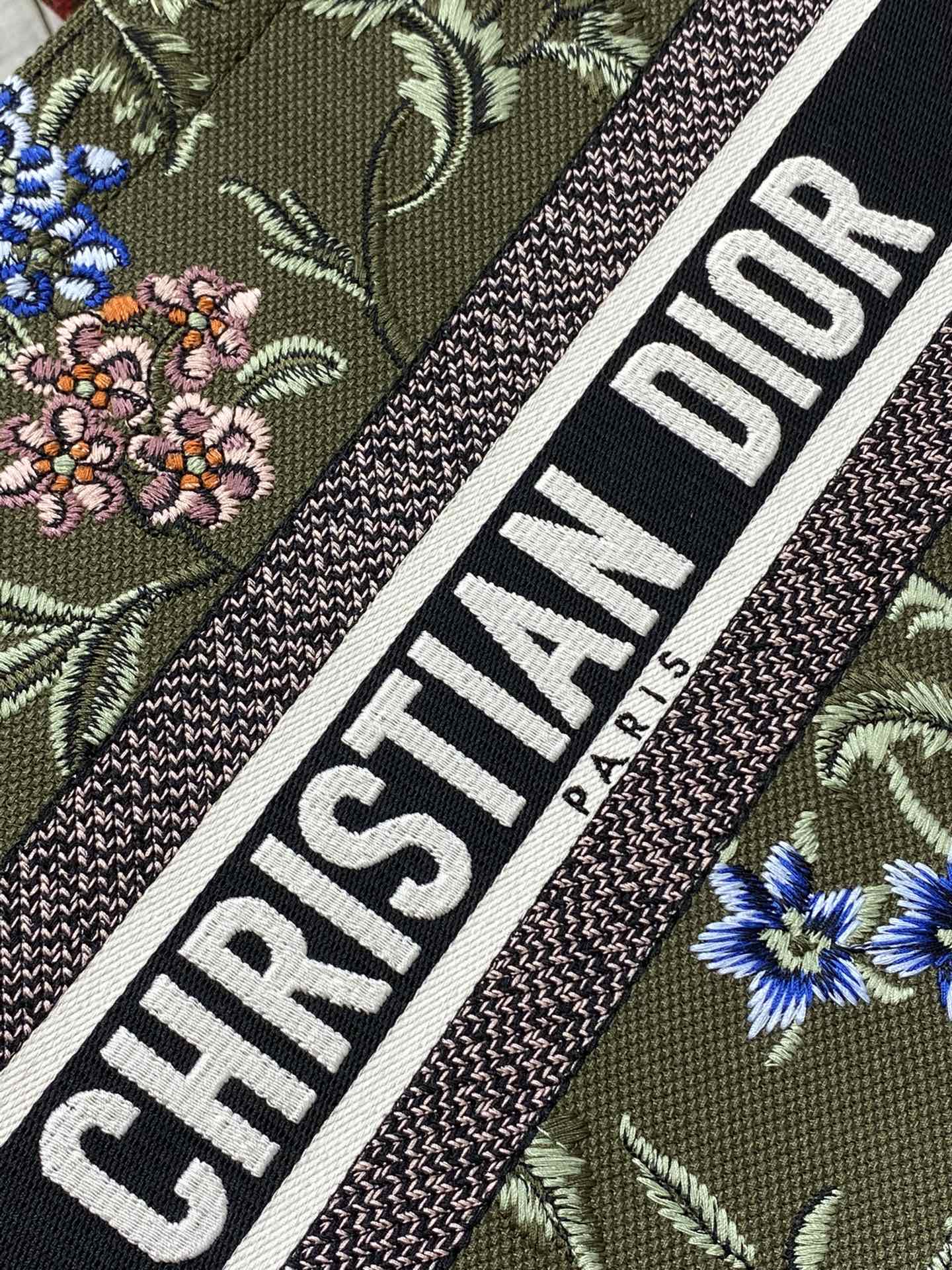 迪D家 Book Tote 刺繡字母軍綠花 中號36.5cm
