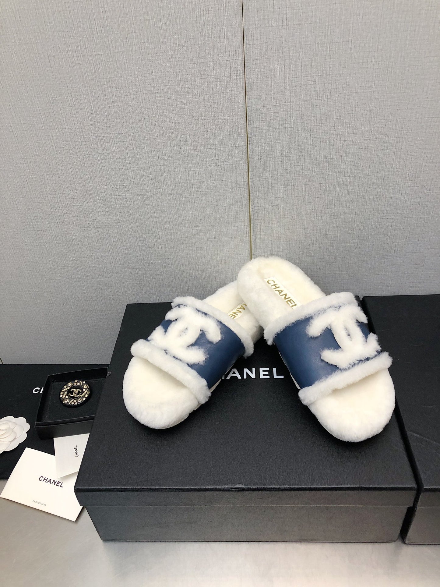 小香家-2023秋冬新款 羊毛格紋拖鞋 皮革藍色