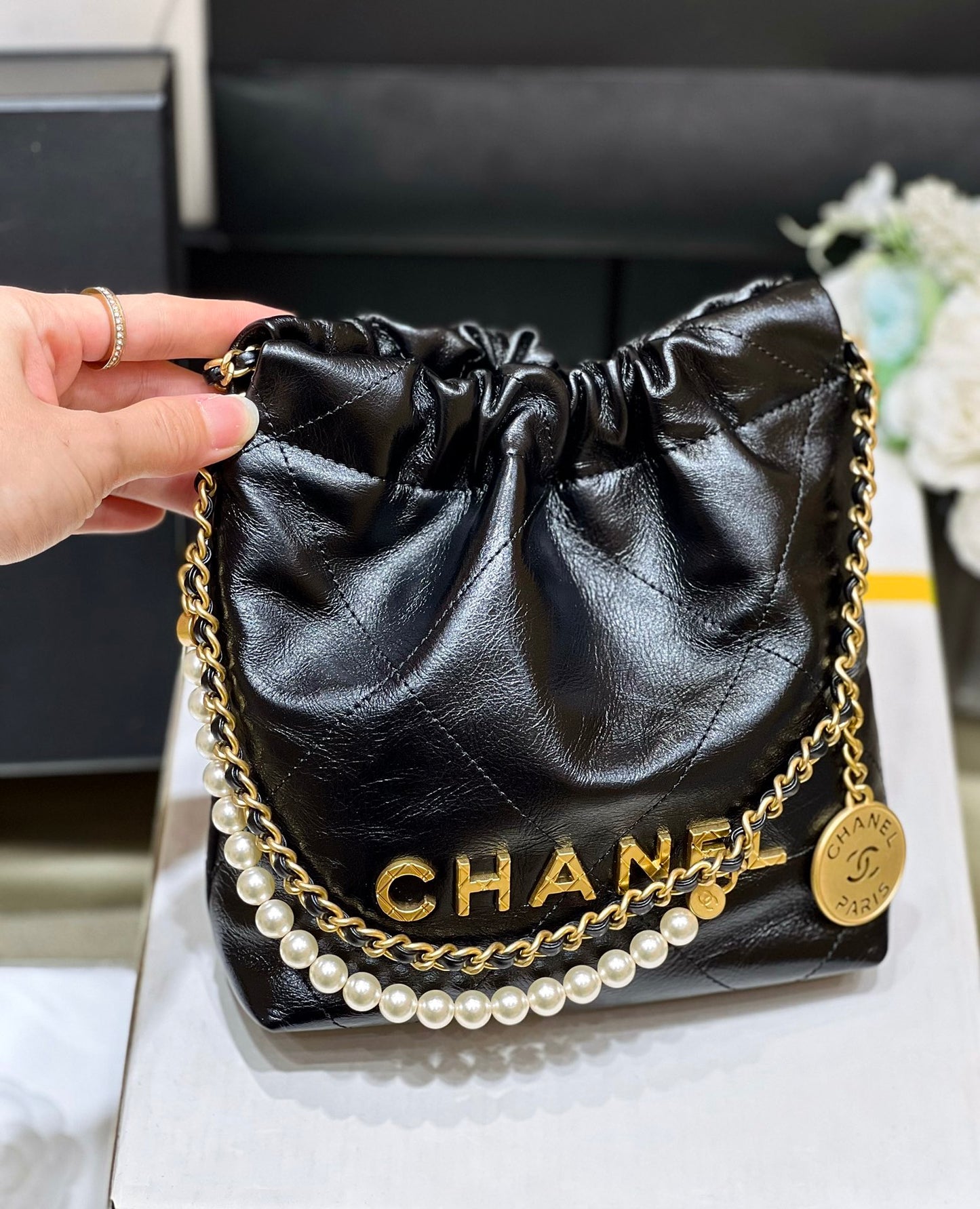小香家-Chanel 22號手袋 黑色 雙鍊條 珍珠鍊