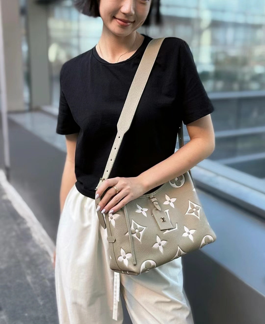 M46672 路L家-CarryAll PM 草綠色