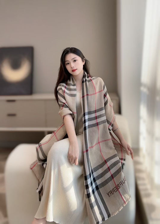 巴B家-2024格紋絲羊絨圍巾 220*70