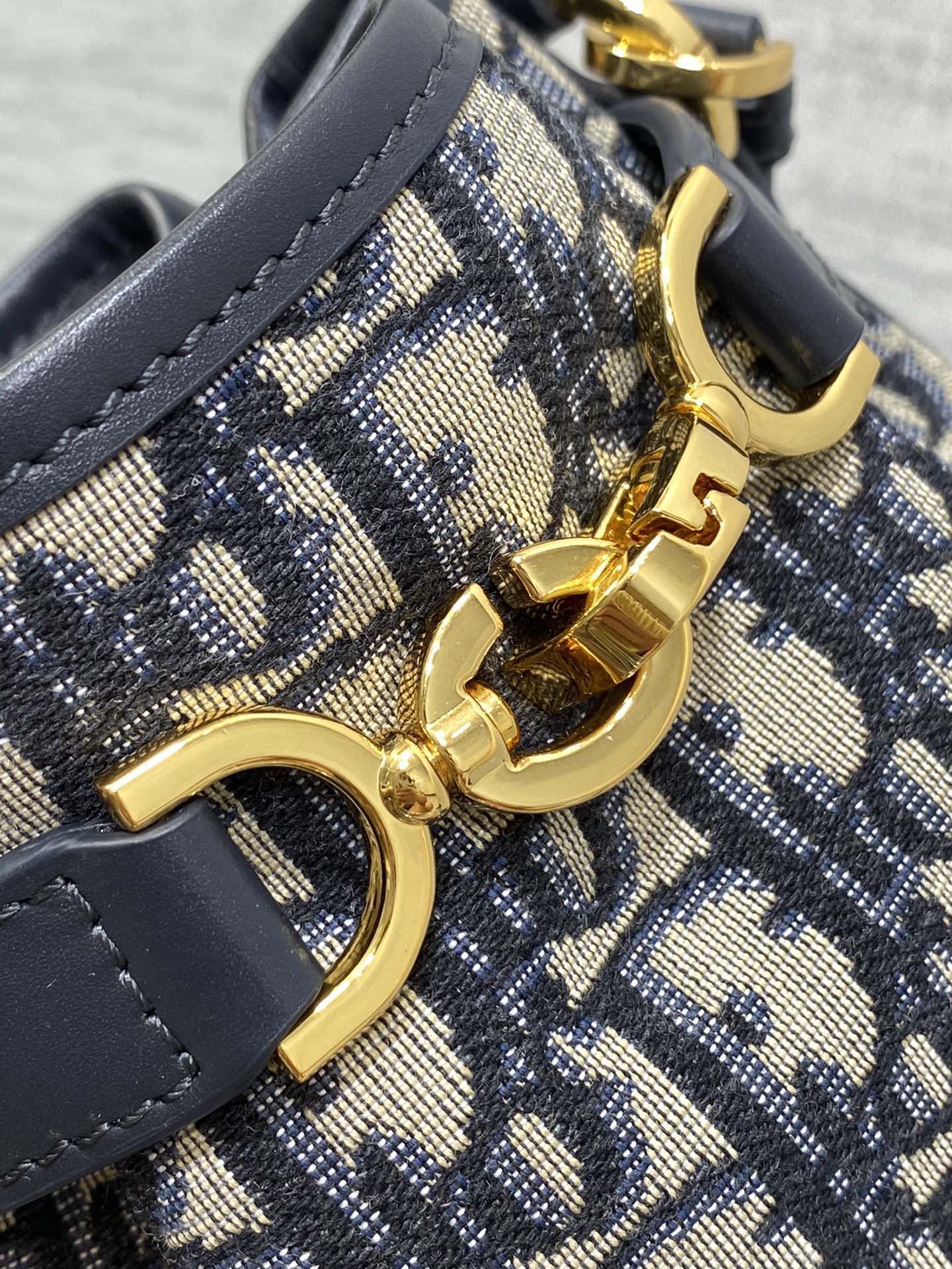 迪D家-2023秋季新款 C'EST DIOR 手袋 小號