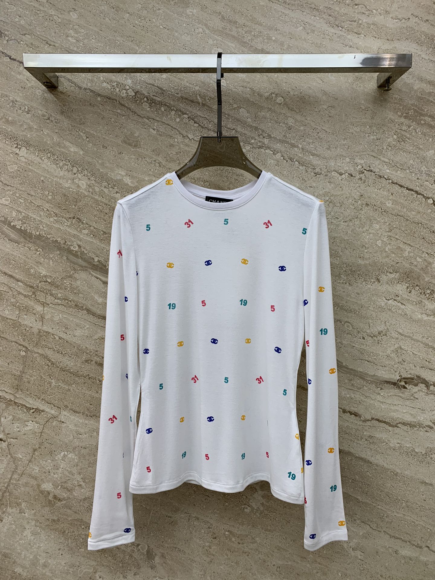 小香家-2403 彩色logo印花長袖TEE