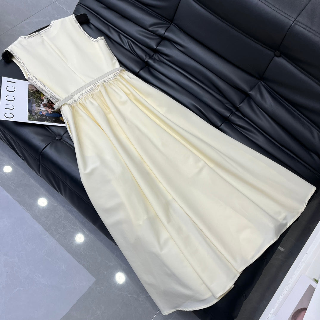 迪D家-2403 24新品上架腰帶刺繡無袖連身裙