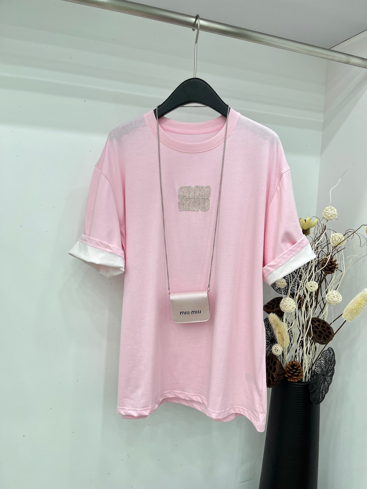 穆M家-2404 24新品字母手工鑽訂製短袖上衣 粉色