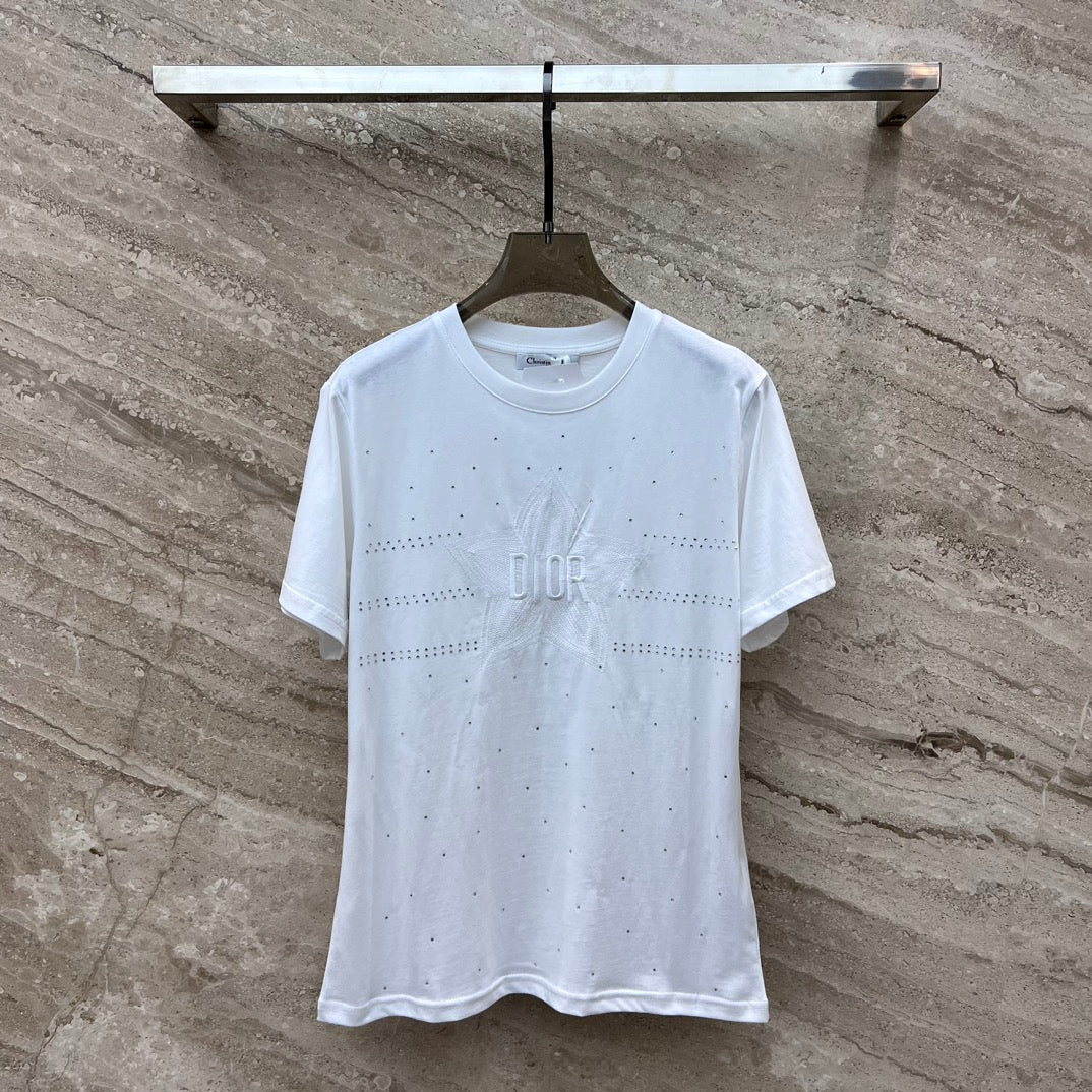 迪D家-2403 刺繡五角星裝飾燙滿鑽設計圓領短袖TEE