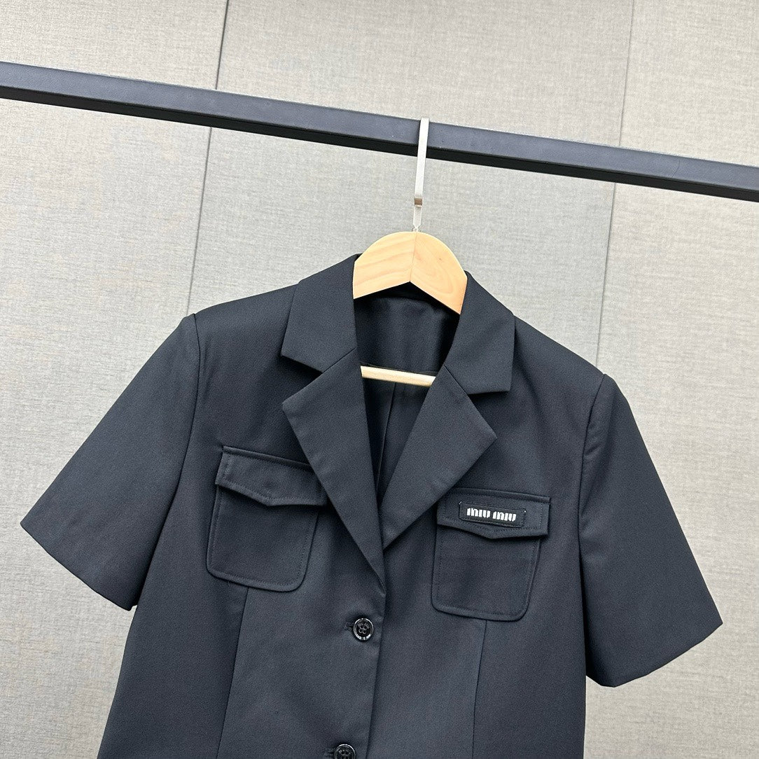 穆M家-2404 冷淡風短款西裝套裝 黑色