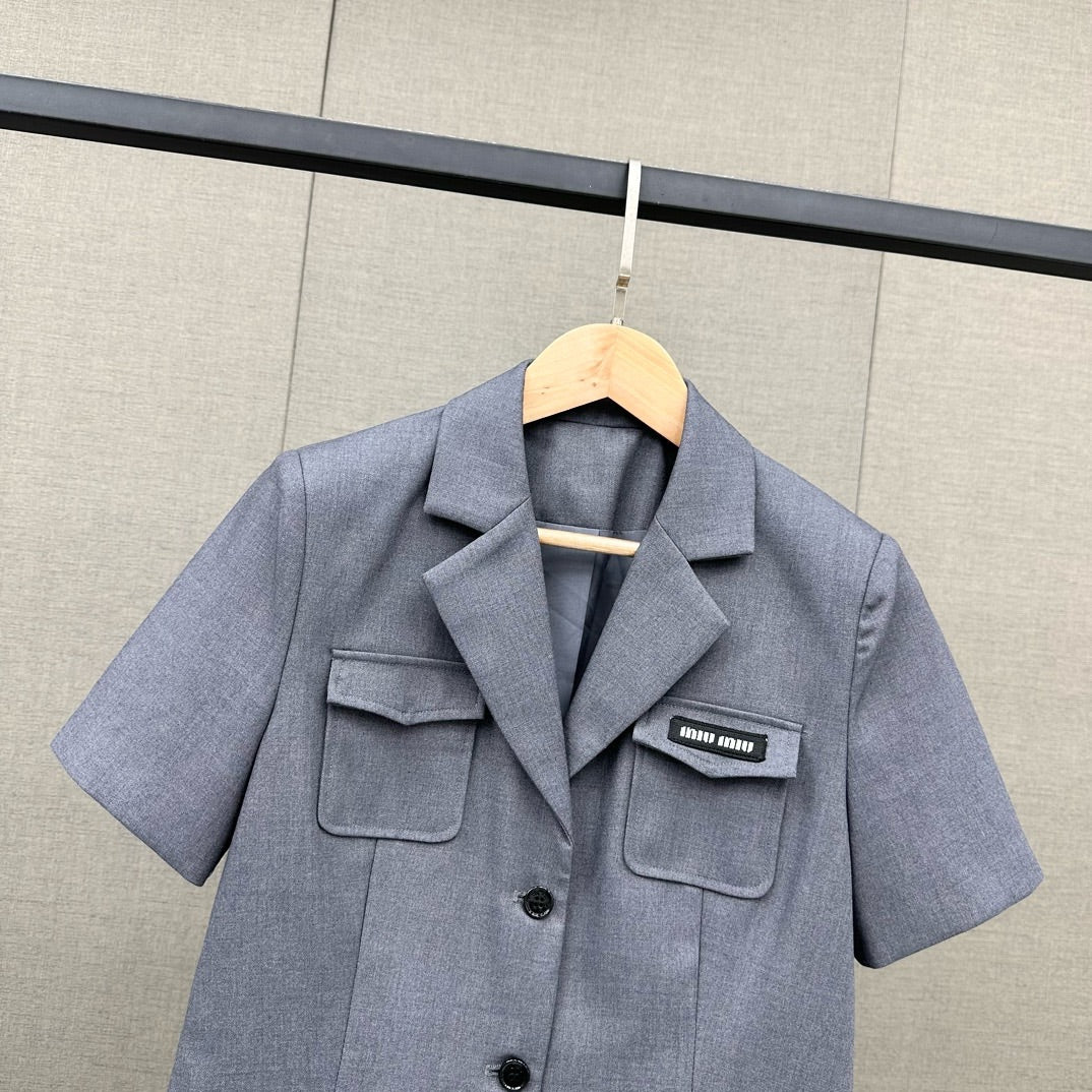 穆M家-2404 冷淡風短款西裝套裝 灰色
