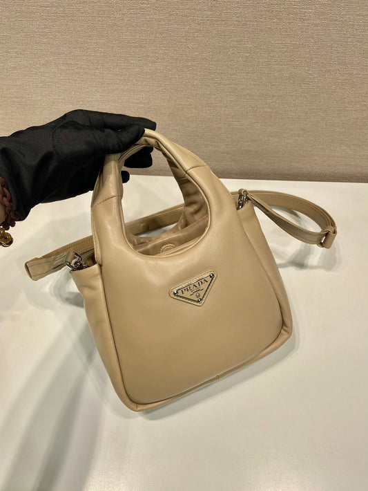 普P家-軟羊革菜籃子 小號 杏色