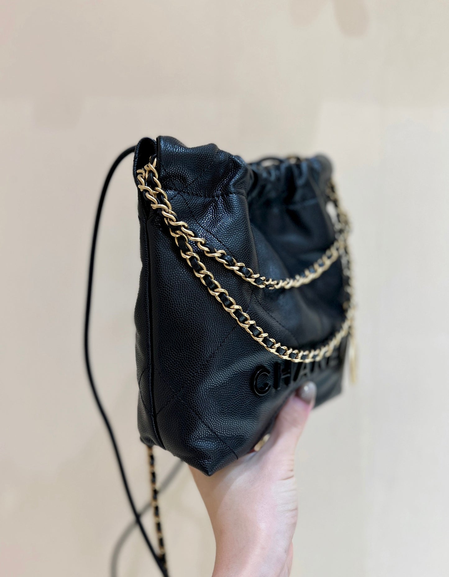 小香家-Chanel 22號手袋 魚子醬皮黑金色 小號