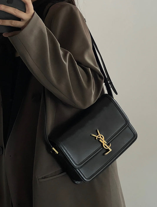 聖Y羅-BOX SAINT LAURENT 豆腐包 大號 黑色 上身圖