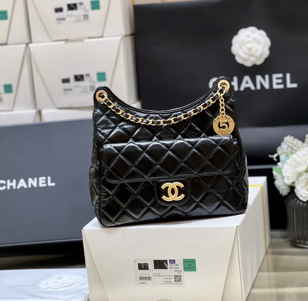 小香家-Chanel Hobo 23c早春款 油蠟皮黑色 大號