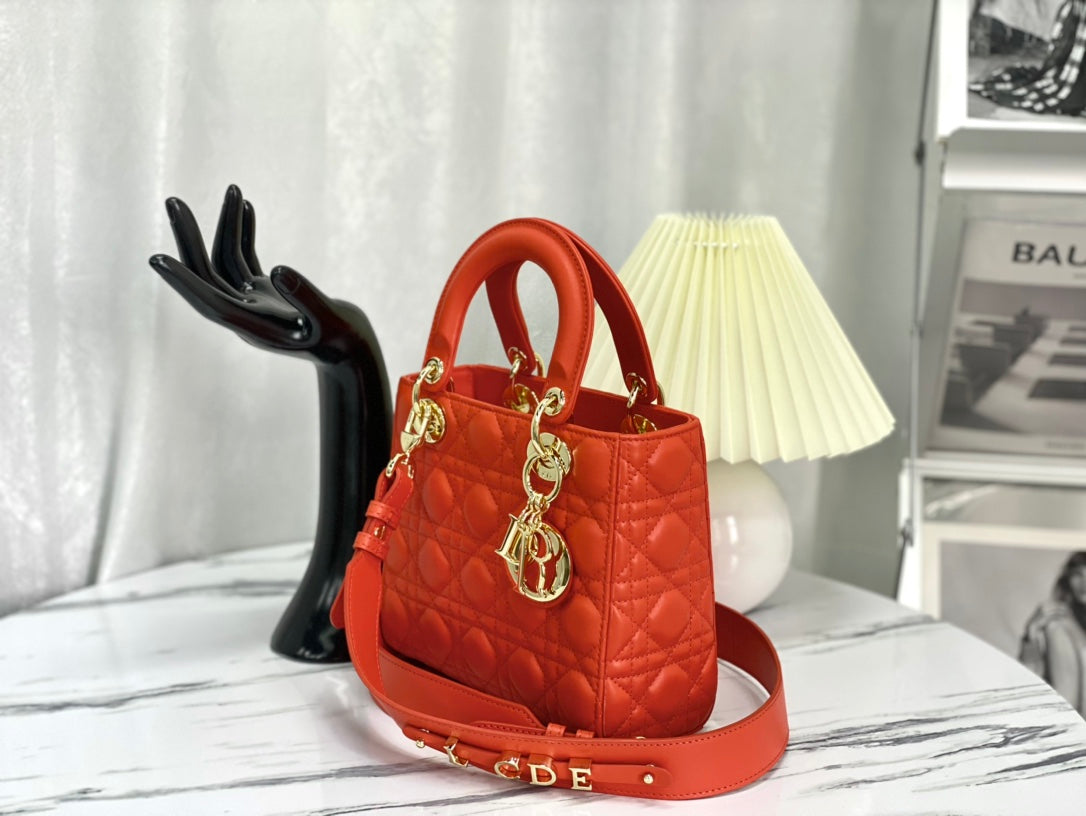 迪D家-Lady dior myABC 羊皮桔紅金扣 小號