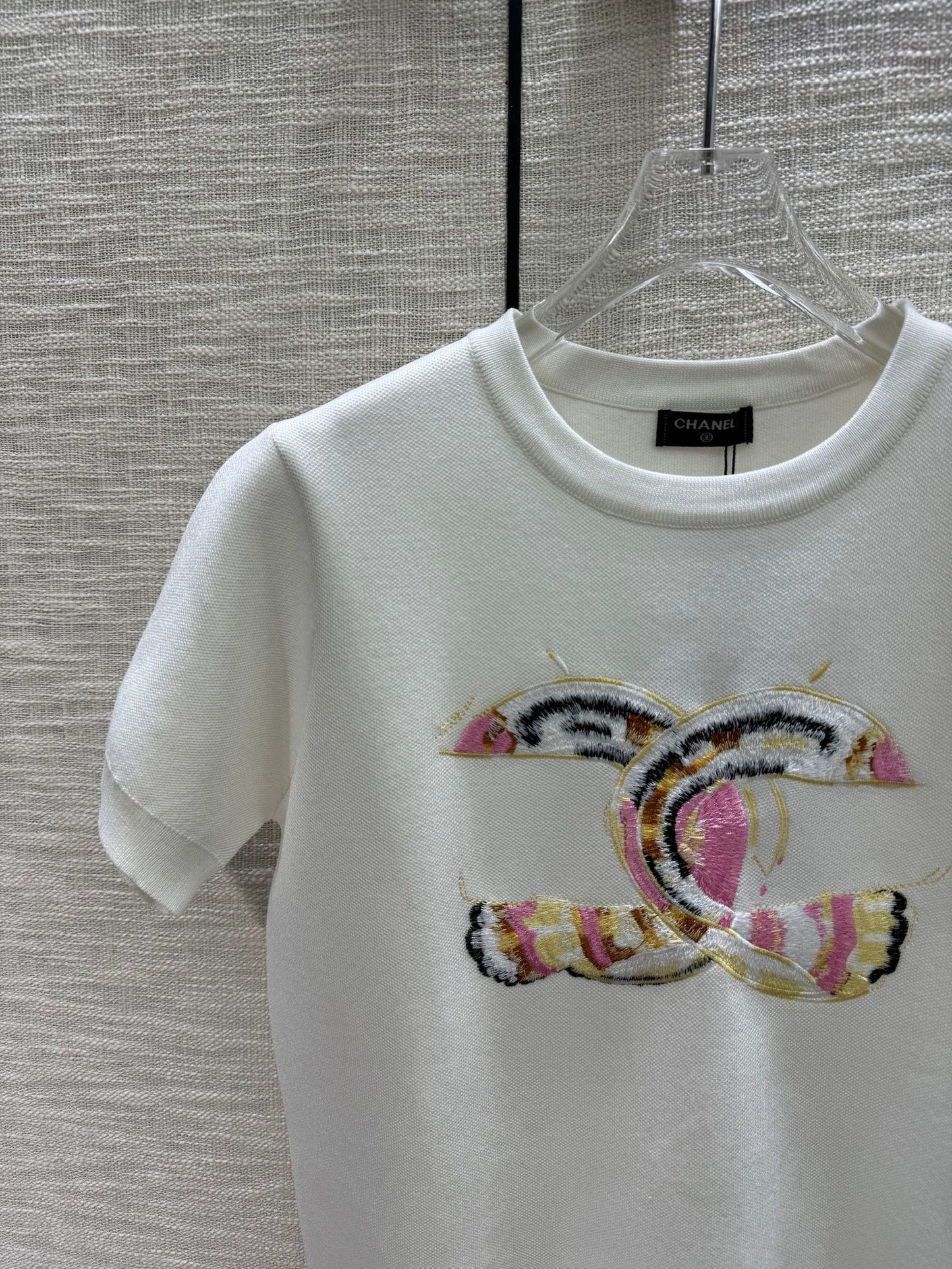 小香家-2403 刺繡針織短袖 白色