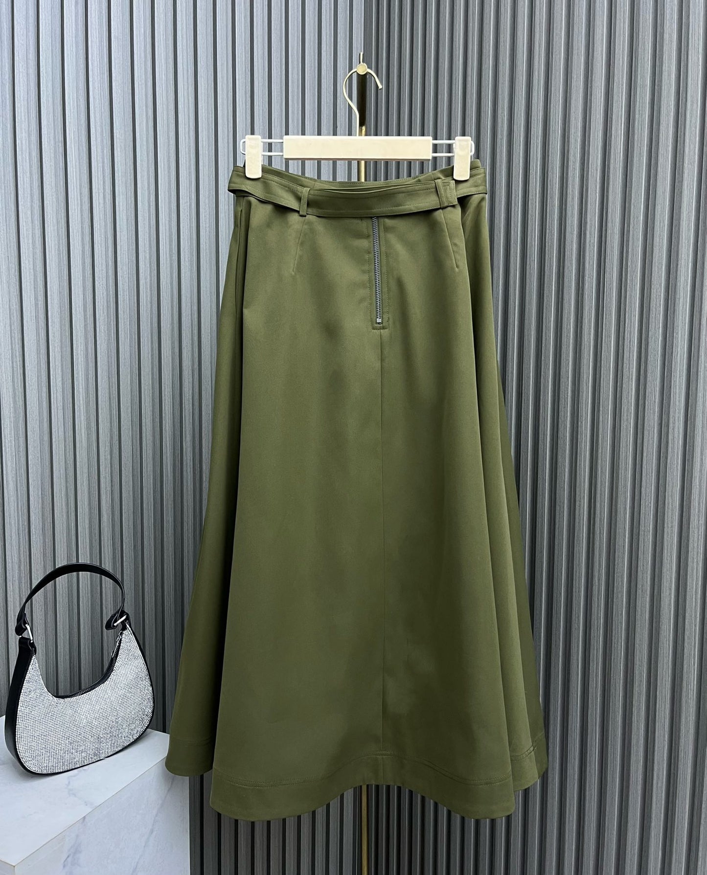迪D家-2403 24新品上架腰帶壓褶半裙