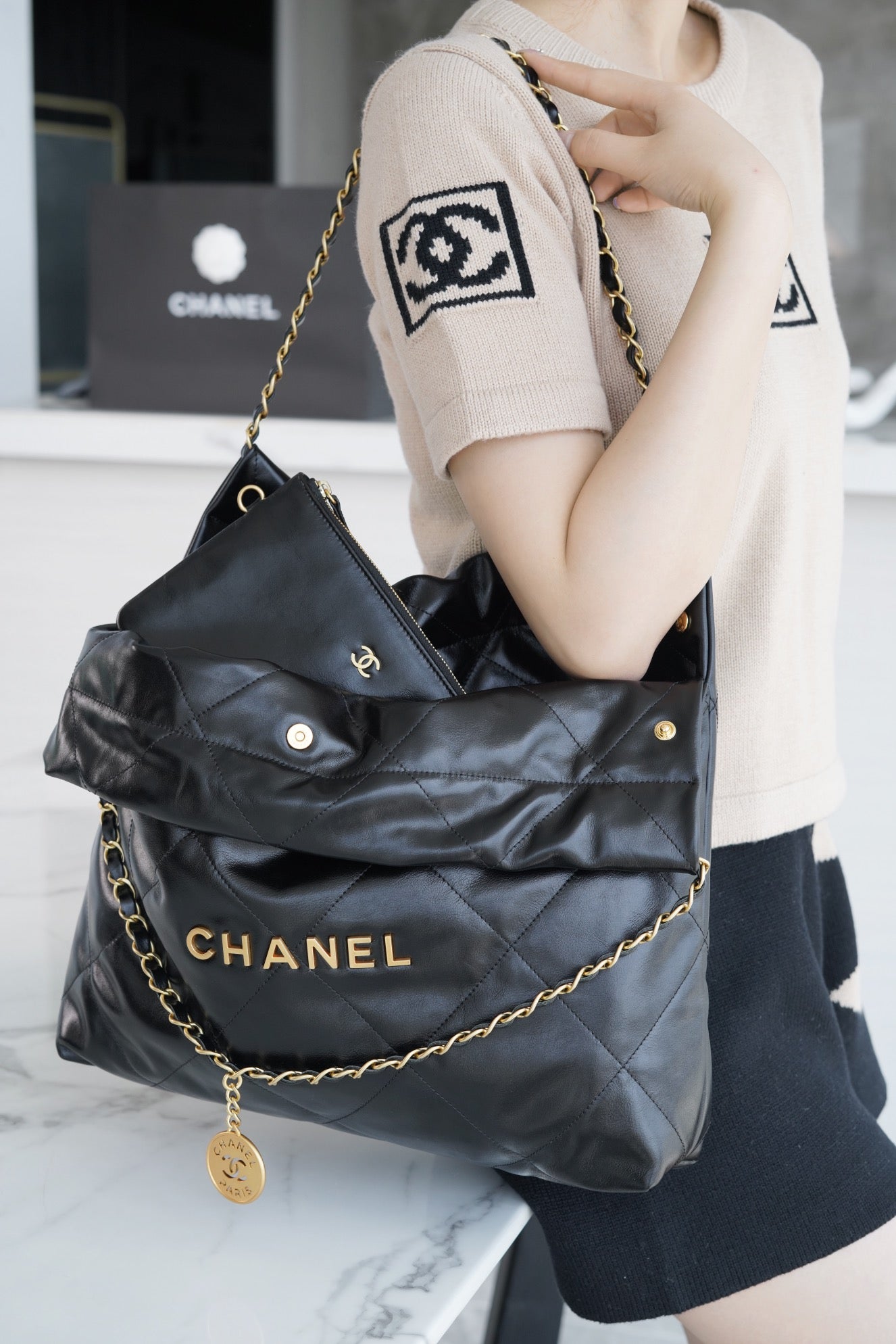 小香家-Chanel 22號手袋 黑金色中號