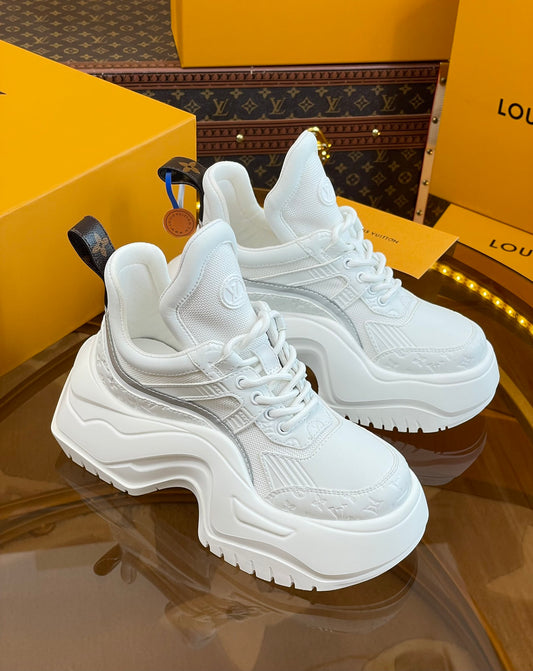 路L家-2023新款 運動麵包老爹鞋 archlight2.0 白色