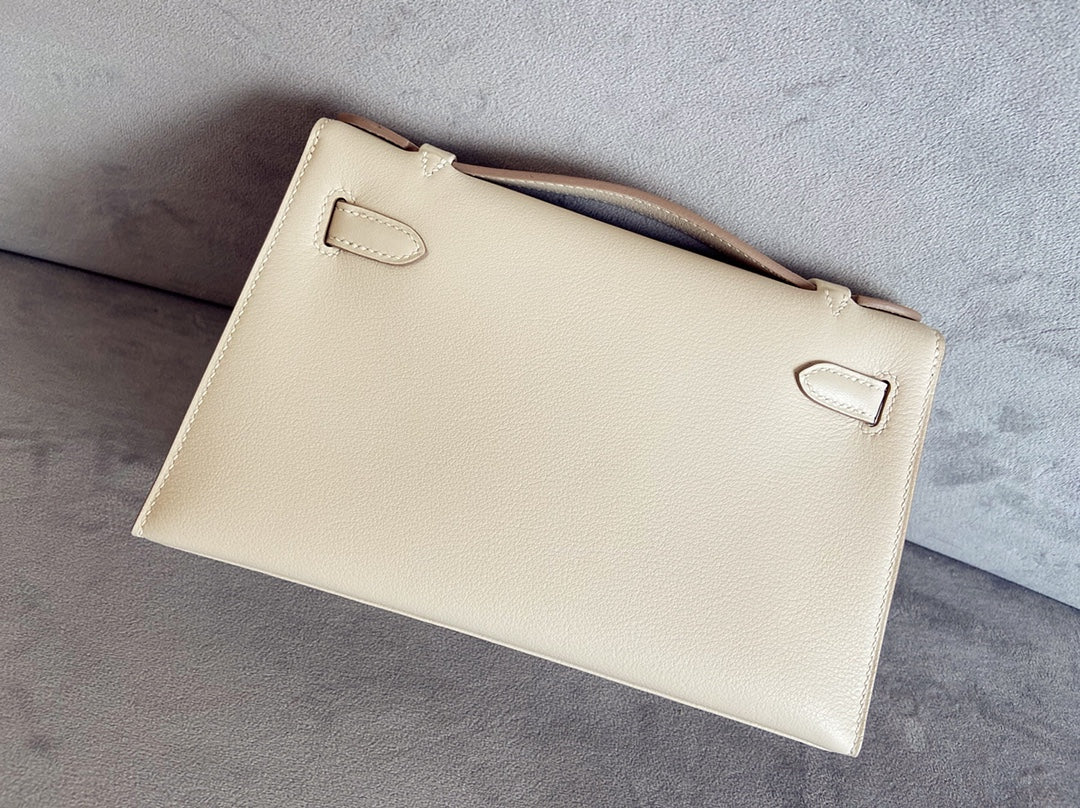 小愛款-Mini Kelly 1代 22CM Swift皮10 奶昔白 金扣