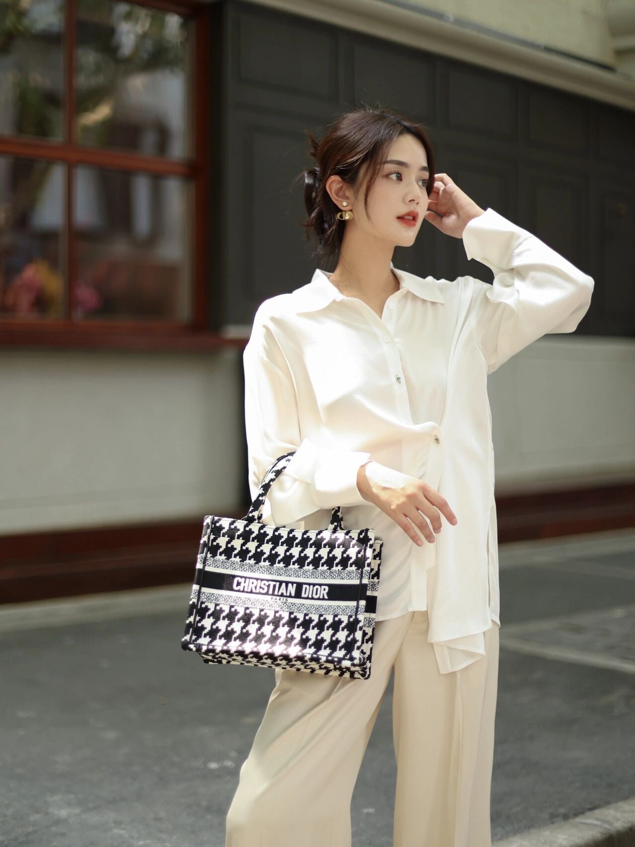 迪D家-最新款 Tote 黑白千鳥格 小號