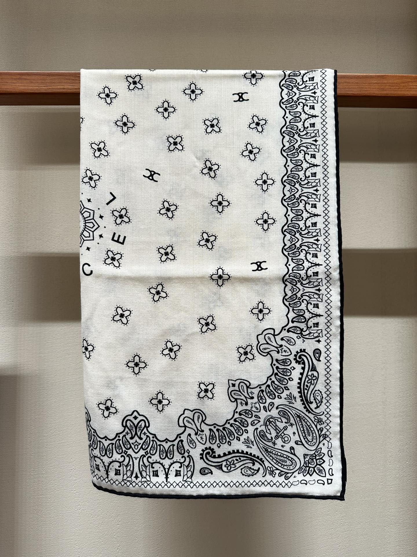 賽C家-2024絲絨長巾 65*185