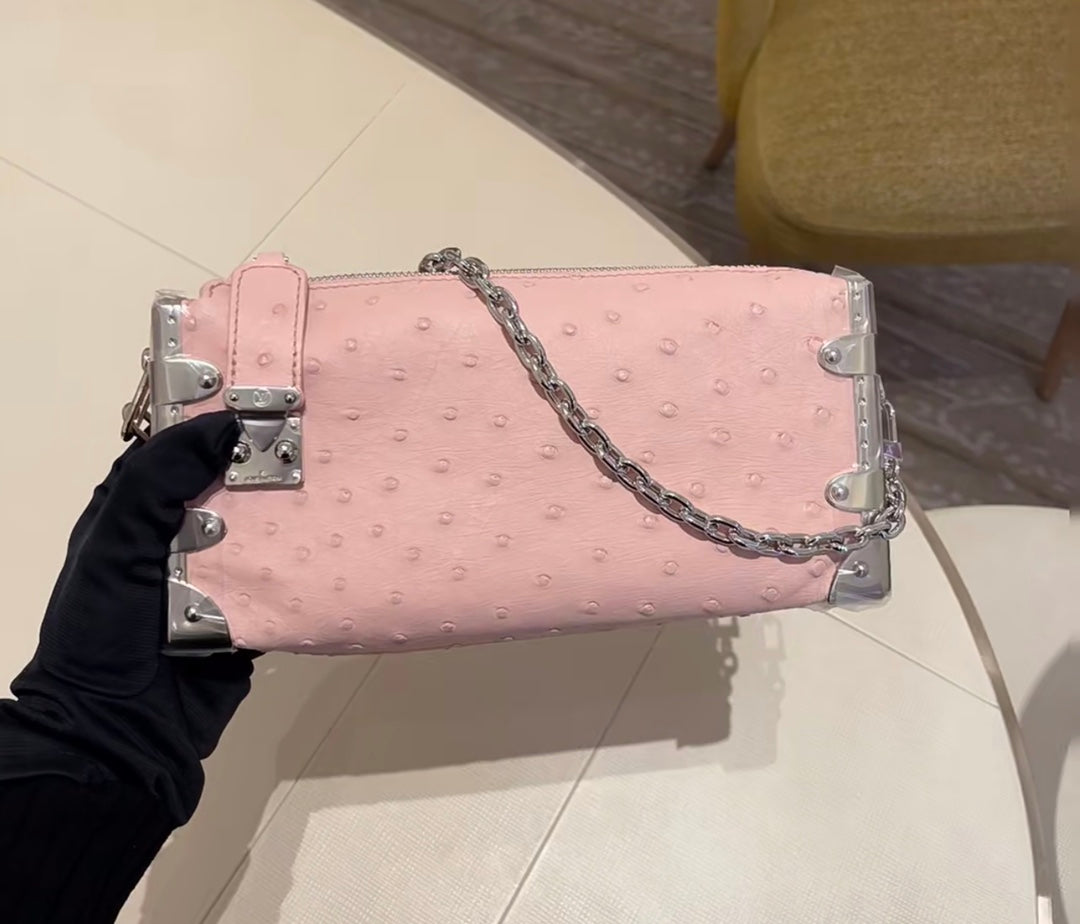 M25445  路L家-SLIM SIDE TRUNK鍊條包 粉色