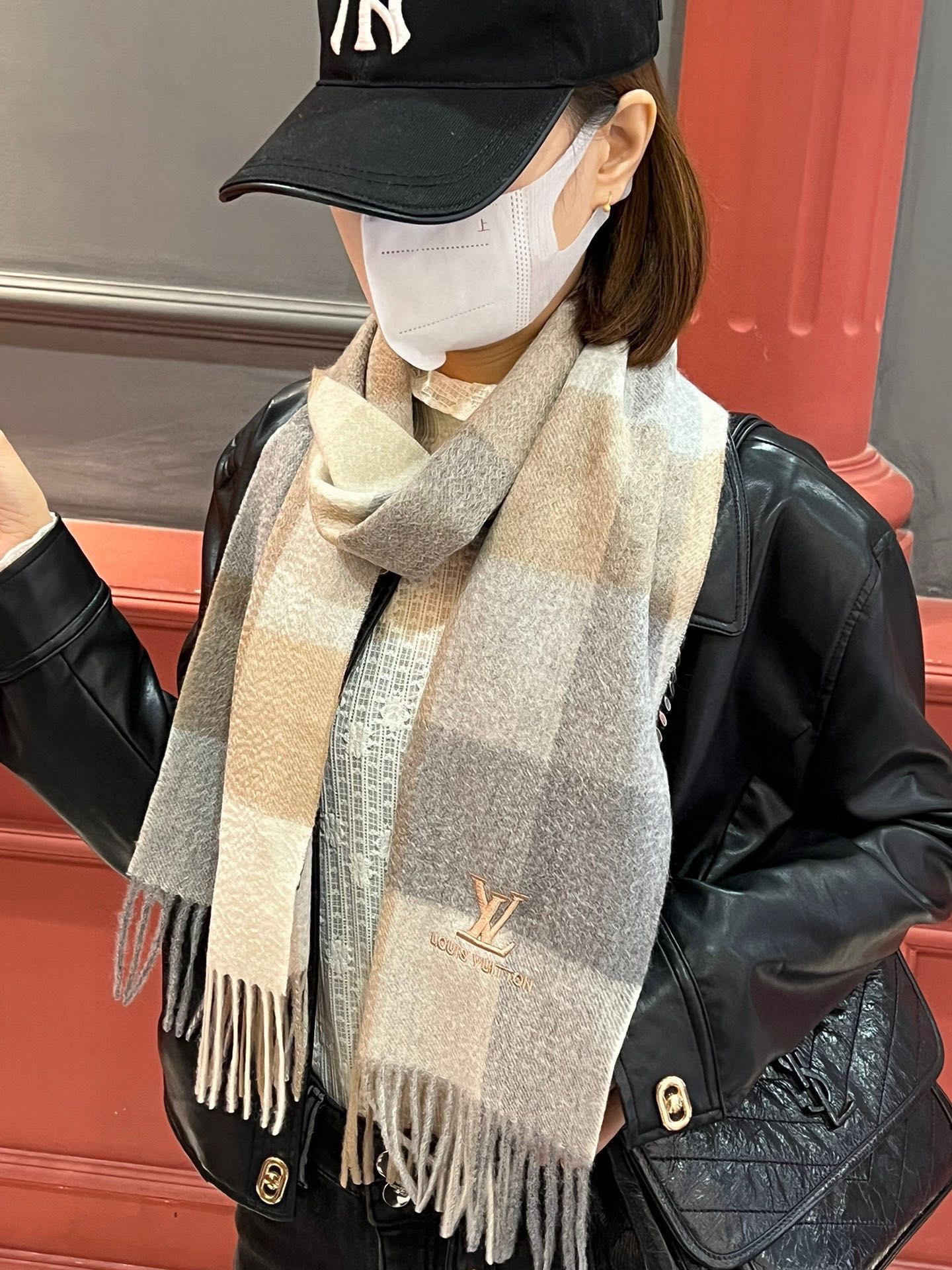 路L家-2024羊絨圍巾32*180 格紋棕