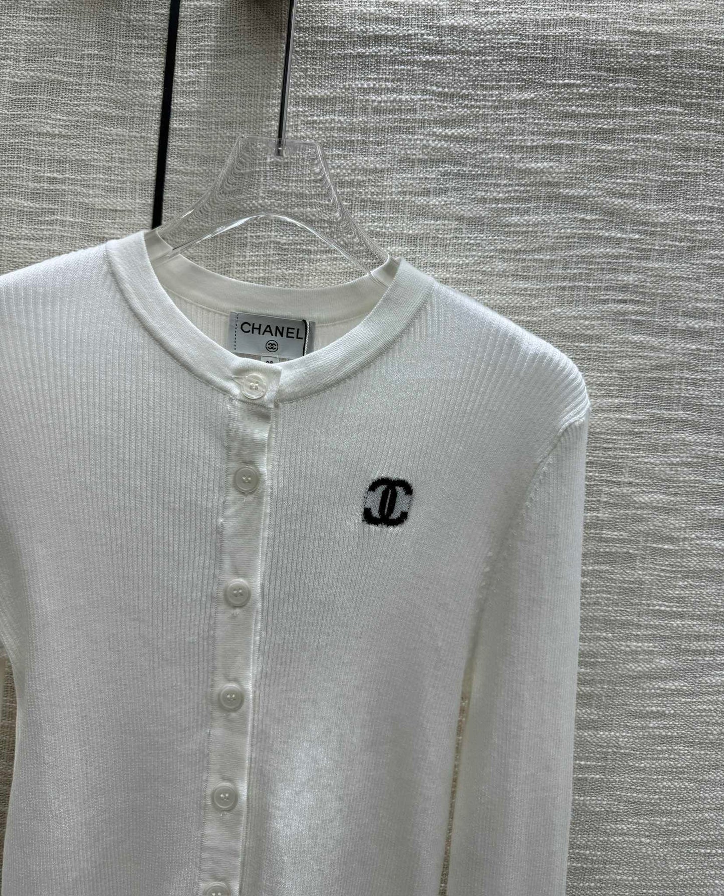 小香家-2403 撞色logo針織圓領開襟衫 白色